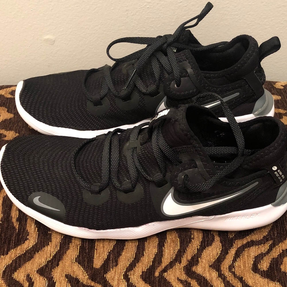 Nike Black and White Athletic Shoes